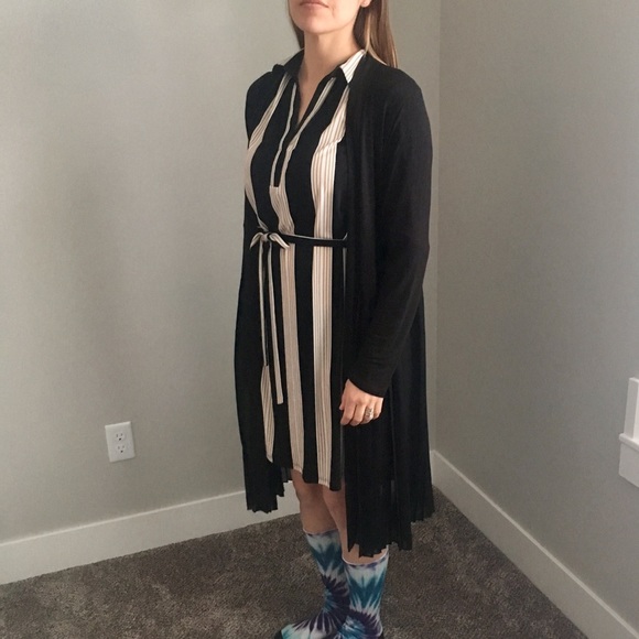 Soft black jacket throw over. - Picture 2 of 2